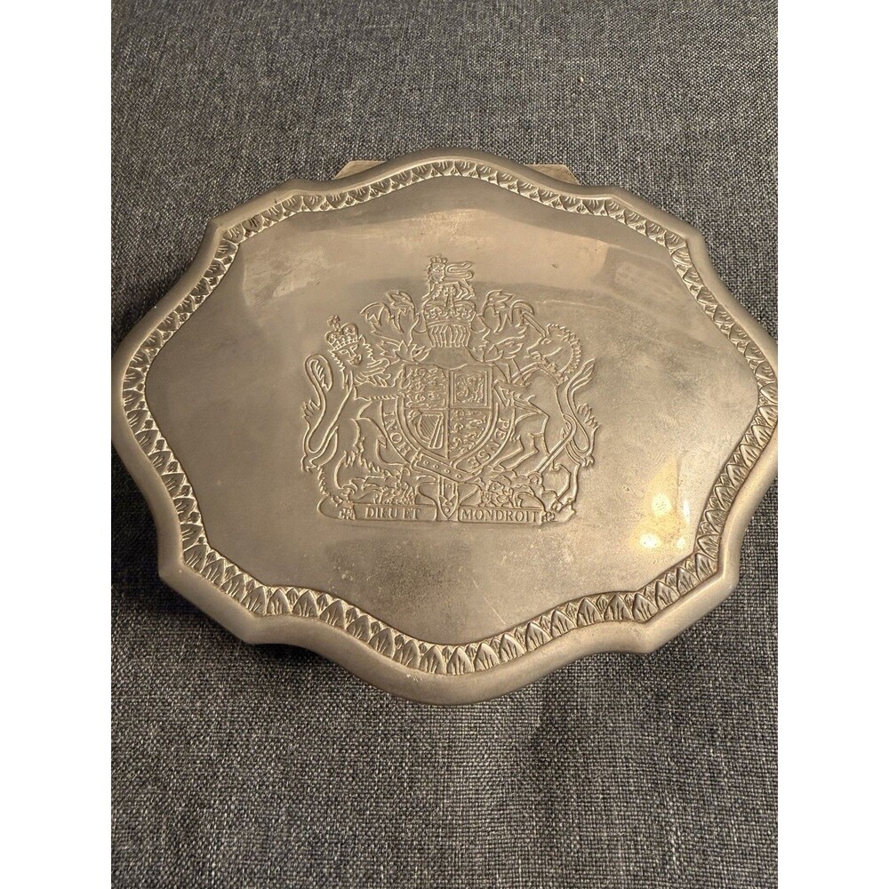 Vintage Lion Crest Jewelry Box w/Lion Claw Feet international Silver Co. Stamped